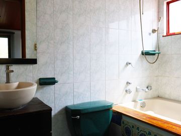 Casa residencial en venta, Fraccionamiento Real del Monte, zona plaza Galerías Serdán, Puebla, Pue.