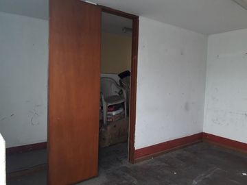 VENDO TERRENO COMERCIAL EN JIRON CHOTA -  CERCADO DE LIMA