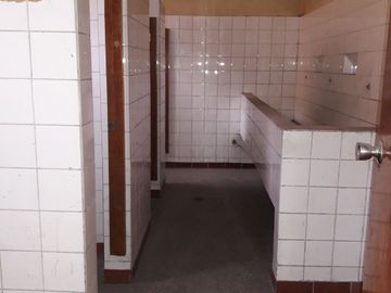 VENDO TERRENO COMERCIAL EN JIRON CHOTA -  CERCADO DE LIMA