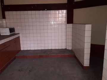 VENDO TERRENO COMERCIAL EN JIRON CHOTA -  CERCADO DE LIMA