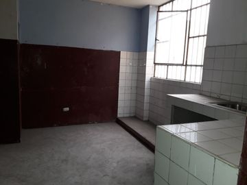 VENDO TERRENO COMERCIAL EN JIRON CHOTA -  CERCADO DE LIMA