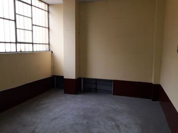 VENDO TERRENO COMERCIAL EN JIRON CHOTA -  CERCADO DE LIMA