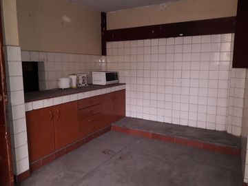 VENDO TERRENO COMERCIAL EN JIRON CHOTA -  CERCADO DE LIMA