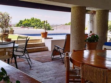 CASA SOLA EN VENTA