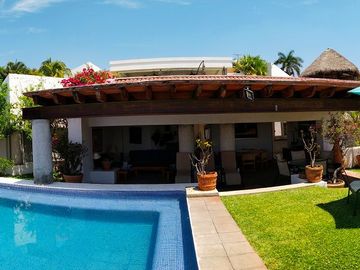 CASA SOLA EN VENTA