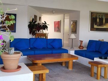 CASA SOLA EN VENTA