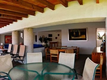 CASA SOLA EN VENTA