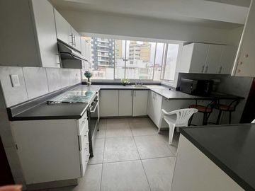 VENTA DPTO FLAT MALECON CISNEROS MIRAFLORES 162.38 M2