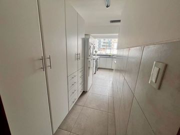 VENTA DPTO FLAT MALECON CISNEROS MIRAFLORES 162.38 M2