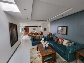 Departamento en Venta de 200 Metros en el sector de Cumbaya, Colegio Alemán