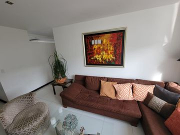 Departamento en Venta de 200 Metros en el sector de Cumbaya, Colegio Alemán