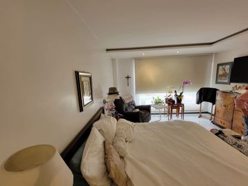 Departamento en Venta de 200 Metros en el sector de Cumbaya, Colegio Alemán
