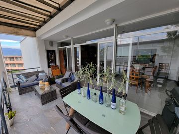 Departamento en Venta de 200 Metros en el sector de Cumbaya, Colegio Alemán