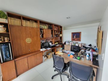 Departamento en Venta de 200 Metros en el sector de Cumbaya, Colegio Alemán