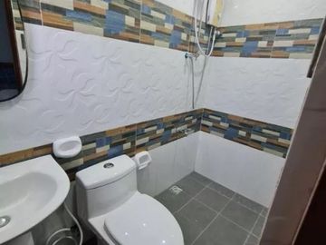 Fully Furnished. Tagaytay 3 Story Duplex House for Sale with Pool.