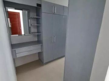 Fully Furnished. Tagaytay 3 Story Duplex House for Sale with Pool.