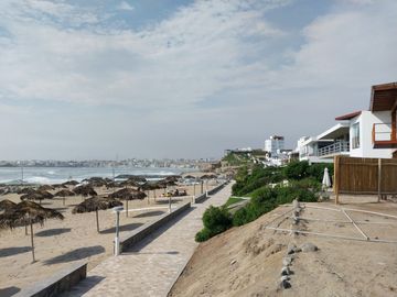 TERRENO 162m² - EXCLUSIVO CONDOMINIO PLAYA ESCONDIDA - PTA NEGRA