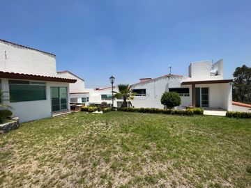Casa Residencial Villa Satélite Calera