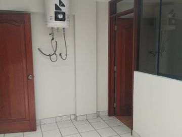 VENDO DEPARTAMENTO 1ER PISO JIRON LAS HIGUERAS 270 URB.RESIDENCIAL MONTERRICO LA MOLINA