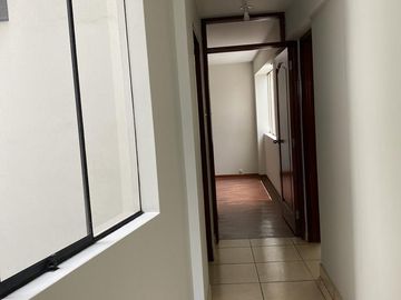VENDO DEPARTAMENTO 1ER PISO JIRON LAS HIGUERAS 270 URB.RESIDENCIAL MONTERRICO LA MOLINA