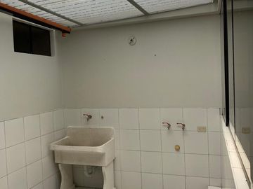 VENDO DEPARTAMENTO 1ER PISO JIRON LAS HIGUERAS 270 URB.RESIDENCIAL MONTERRICO LA MOLINA