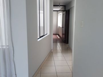 VENDO DEPARTAMENTO 1ER PISO JIRON LAS HIGUERAS 270 URB.RESIDENCIAL MONTERRICO LA MOLINA