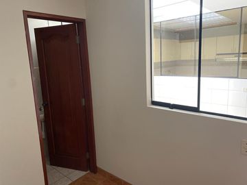 VENDO DEPARTAMENTO 1ER PISO JIRON LAS HIGUERAS 270 URB.RESIDENCIAL MONTERRICO LA MOLINA