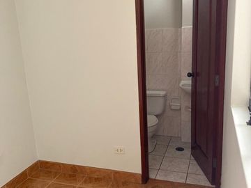 VENDO DEPARTAMENTO 1ER PISO JIRON LAS HIGUERAS 270 URB.RESIDENCIAL MONTERRICO LA MOLINA