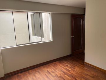 VENDO DEPARTAMENTO 1ER PISO JIRON LAS HIGUERAS 270 URB.RESIDENCIAL MONTERRICO LA MOLINA