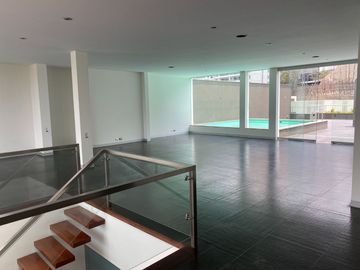 VENDO LINDO PENTHOUSE DE ESTRENO, FRENTE AL GOLF LOS INCAS, SANTIAGO DE SURCO