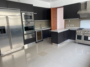 VENDO LINDO PENTHOUSE DE ESTRENO, FRENTE AL GOLF LOS INCAS, SANTIAGO DE SURCO