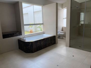 VENDO LINDO PENTHOUSE DE ESTRENO, FRENTE AL GOLF LOS INCAS, SANTIAGO DE SURCO