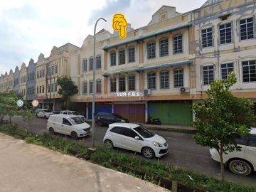 Graha Mas 3 Floor Shophouse Facing One Avenue Batam For Sale