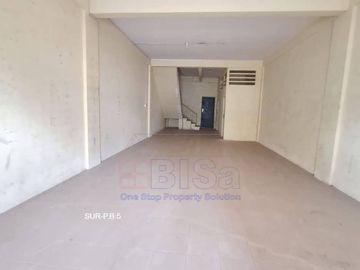Graha Mas 3 Floor Shophouse Facing One Avenue Batam For Sale