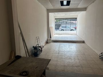 vendo propiedad de más de 600 m2 en entrada Urdesa Norte