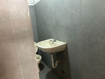 vendo propiedad de más de 600 m2 en entrada Urdesa Norte