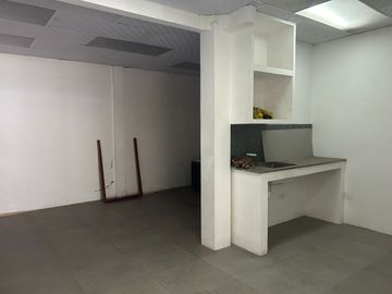 vendo propiedad de más de 600 m2 en entrada Urdesa Norte