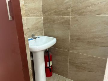 vendo propiedad de más de 600 m2 en entrada Urdesa Norte