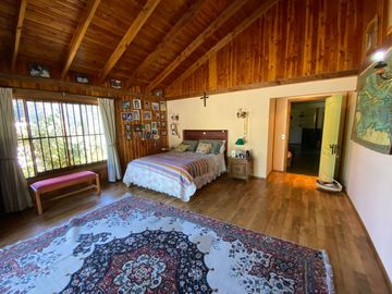 EN PUCON, VENTA HERMOSA CASA EN PARCELA 5000M2 PRECIOSAS VISTAS