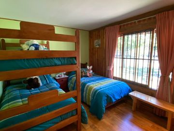 EN PUCON, VENTA HERMOSA CASA EN PARCELA 5000M2 PRECIOSAS VISTAS