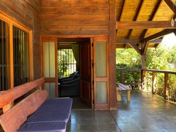 EN PUCON, VENTA HERMOSA CASA EN PARCELA 5000M2 PRECIOSAS VISTAS
