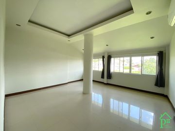 House for sale in city large area in Nong Hoi
