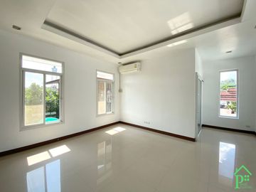 House for sale in city large area in Nong Hoi