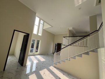 DI JUAL RUMAH BSD THE GREEN VINEYARD BRAND NEW SIAP HUNI LUAS 200