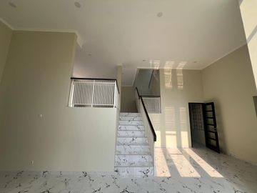 DI JUAL RUMAH BSD THE GREEN VINEYARD BRAND NEW SIAP HUNI LUAS 200