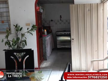 Se vende casa amplia de un piso, B/ María luisa, BUGA-VALLE.