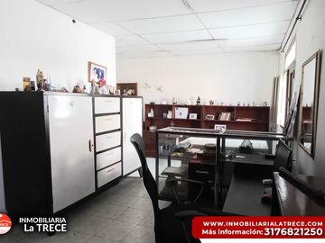 Se vende casa amplia de un piso, B/ María luisa, BUGA-VALLE.