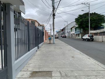 Edificio de Venta en manta Zona Céntrico