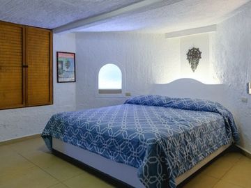 CASA EN VENTA EN TEQUEQUITENGO CASA EN VENTA EN TEQUEQUITENGO