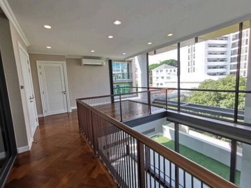 649 Residence  4 Bedroom 6-Storey Luxury Townhouse Sukhumvit 49